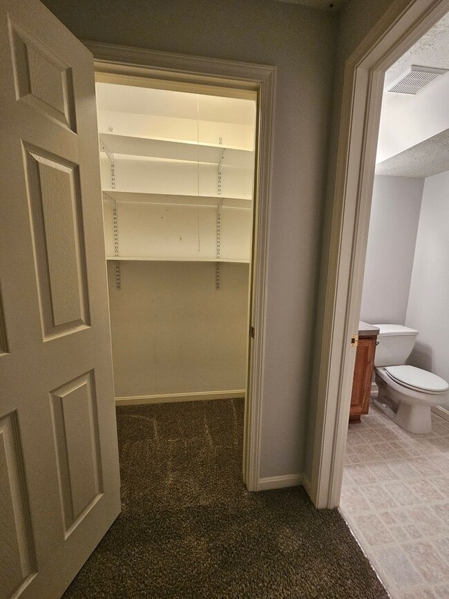 Building Photo - Streetsboro 2 Bedroom 2.5 Bath Condo