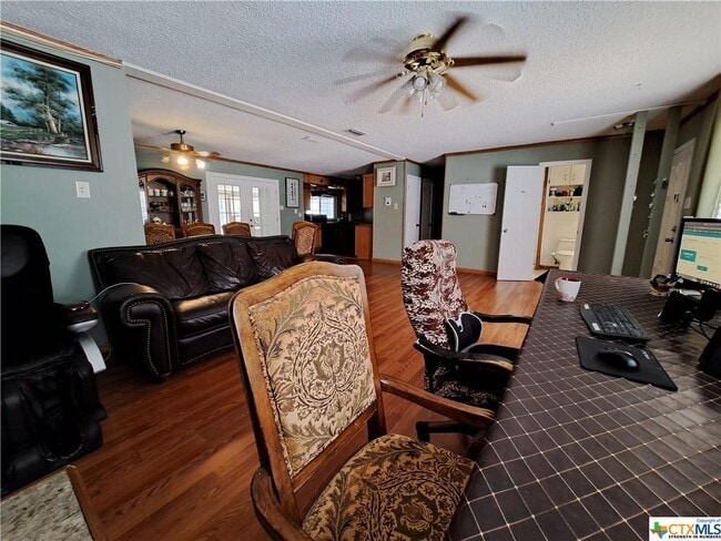 Building Photo - 2308 Lily Dr