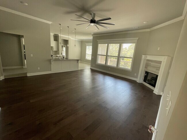 Primary Photo - 219 Kinross Dr