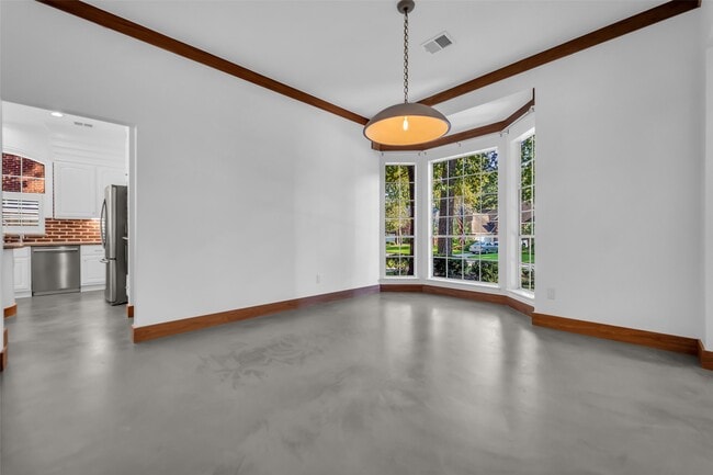 Building Photo - 106 N Floral Leaf Cir