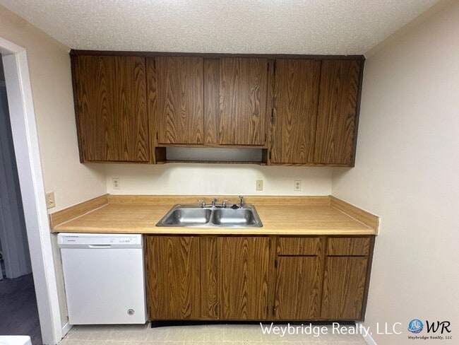 Building Photo - Charming 2 Bedroom Condo with Private Patio in West Chester – $1250/Month