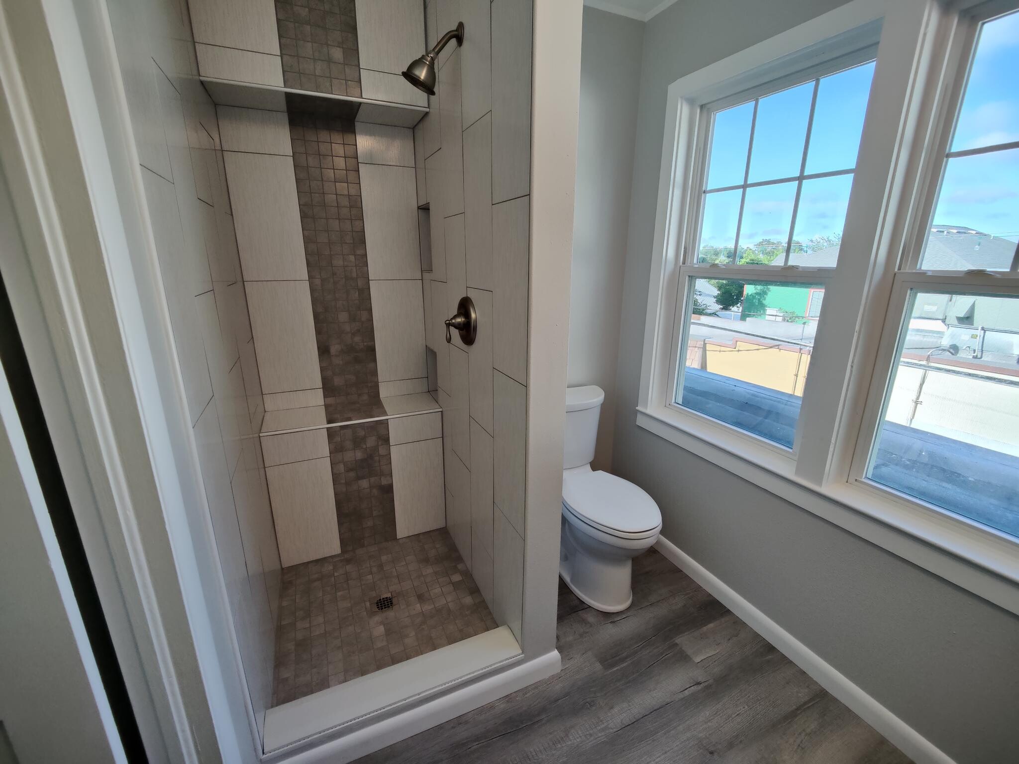 en suite bath and shower - 350 Dora Drawdy Way