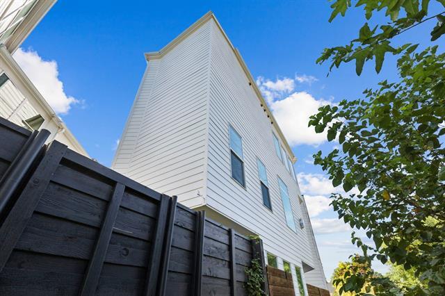 Building Photo - 4535 Weldon St