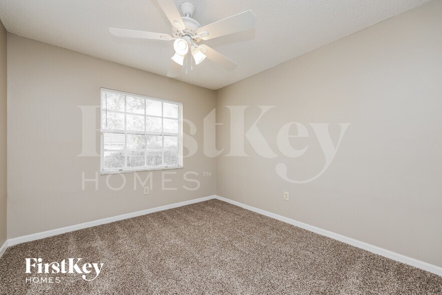 Building Photo - 4718 Westwind Dr