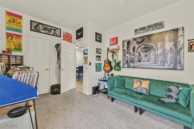 Building Photo - 8737 Red Brook Dr