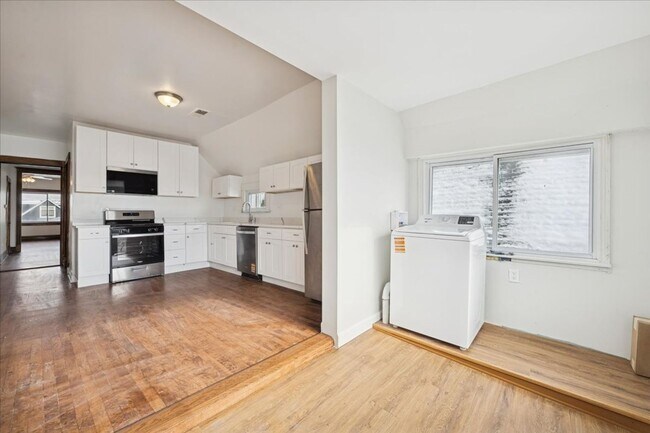 Building Photo - McLean