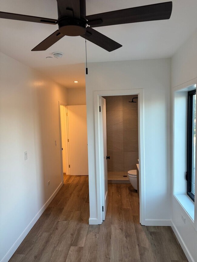 Building Photo - ONE MONTH FREE!! BRAND NEW CONSTRUCTION!! ...