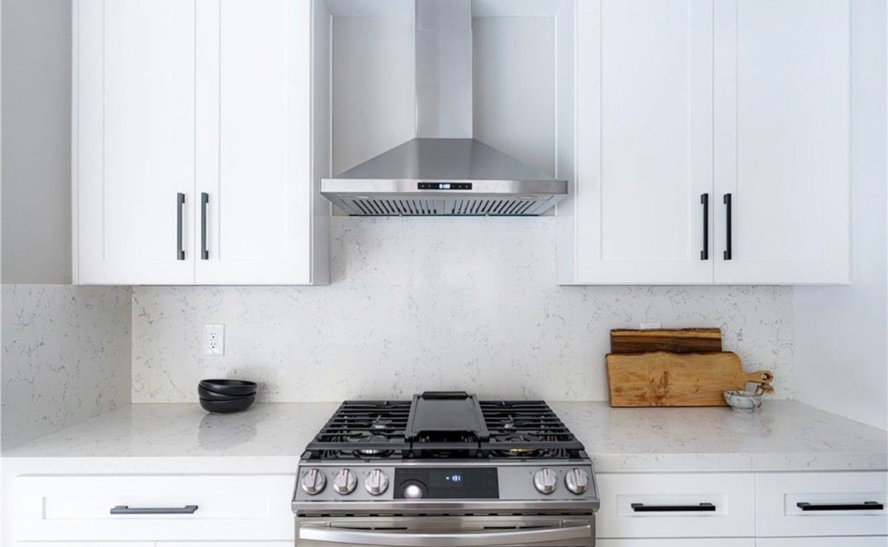 Building Photo - 17552 Wayne Ave