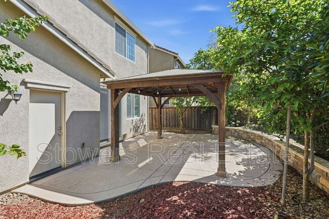 Building Photo - 651 N Andalusia Way