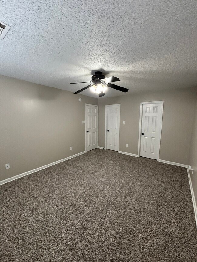 Building Photo - 39 Bud Grimes Dr
