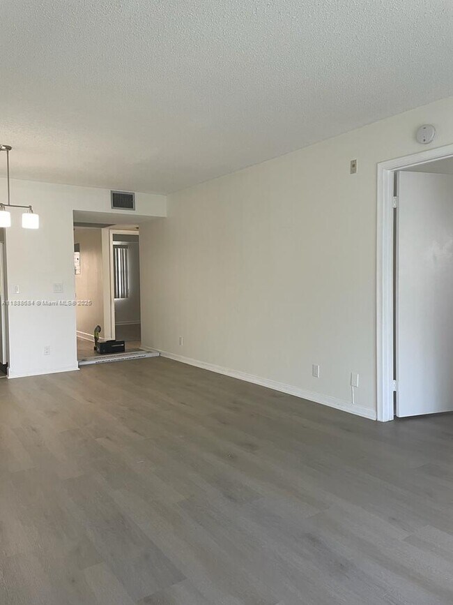 Building Photo - 1151 SW 128th Terrace