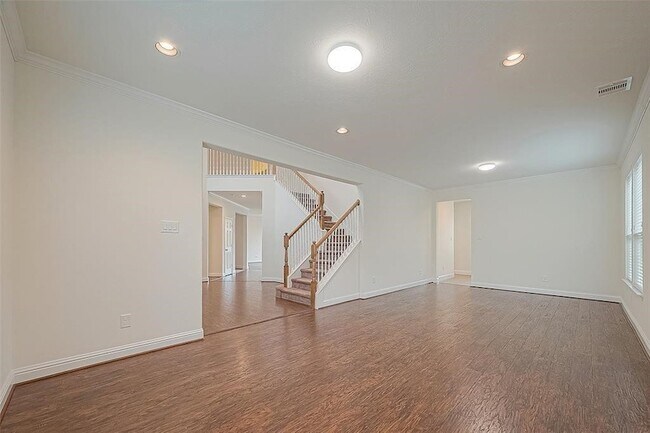 Building Photo - 4419 Matagorda Lakes Dr