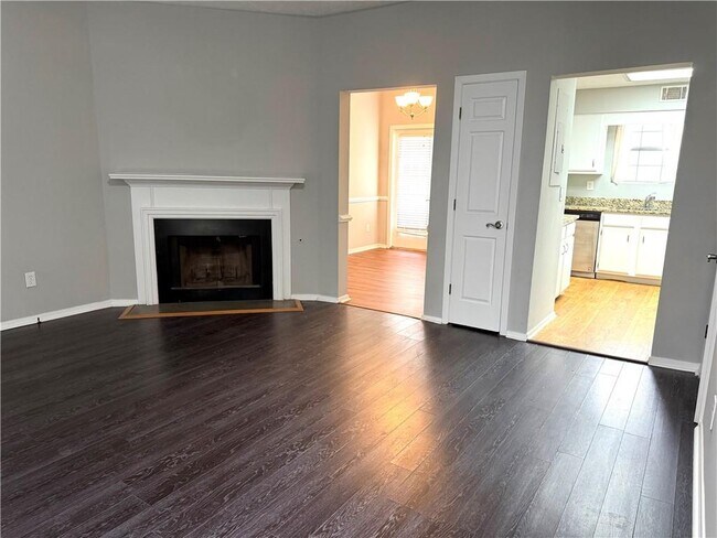 Building Photo - 805 Wedgewood Way