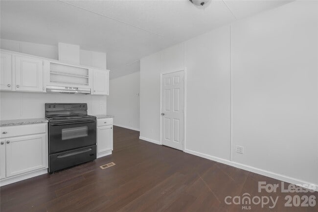 Building Photo - 1144 Eulalia Ln