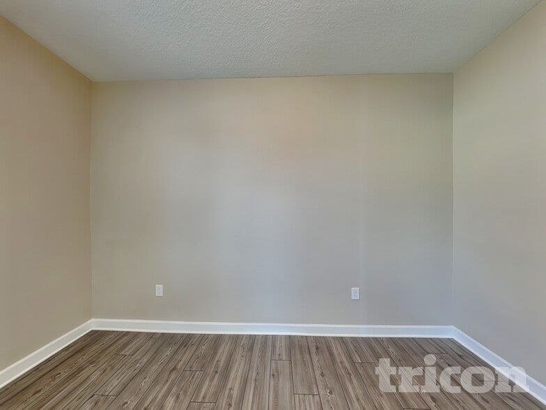 Building Photo - 3476 Longview Ln