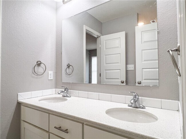 Building Photo - 4066 W Sardinia Way