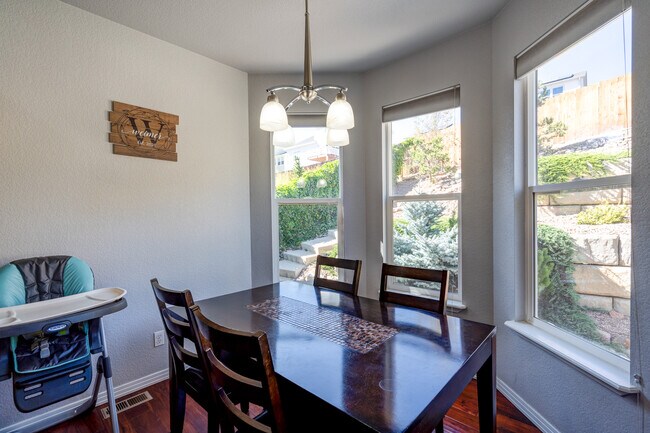 Building Photo - 280 Gold Claim Terrace