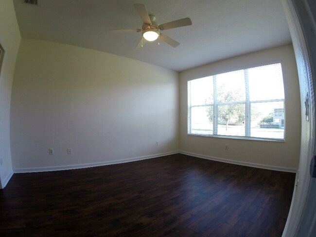 Building Photo - 4555 SW 52nd Cir