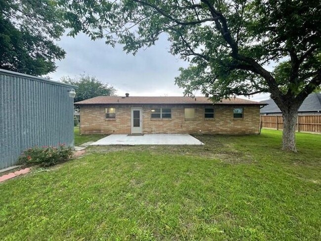 Building Photo - 408 Southern Ct
