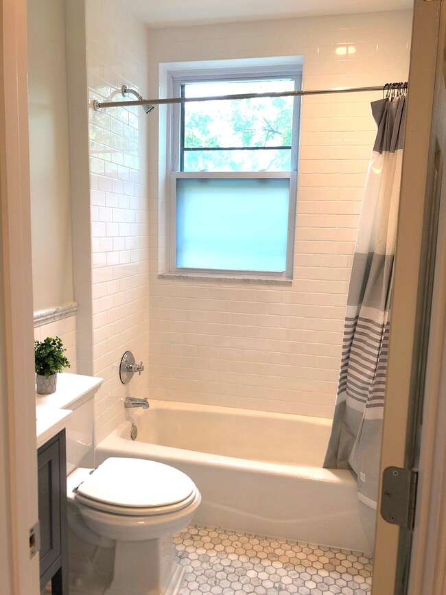 Renovated high-end bathroom - 201 E St SE