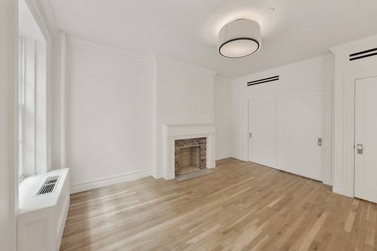 Building Photo - 422 Hudson St