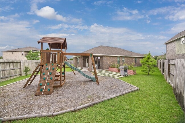 Building Photo - 3842 Supremes Trail
