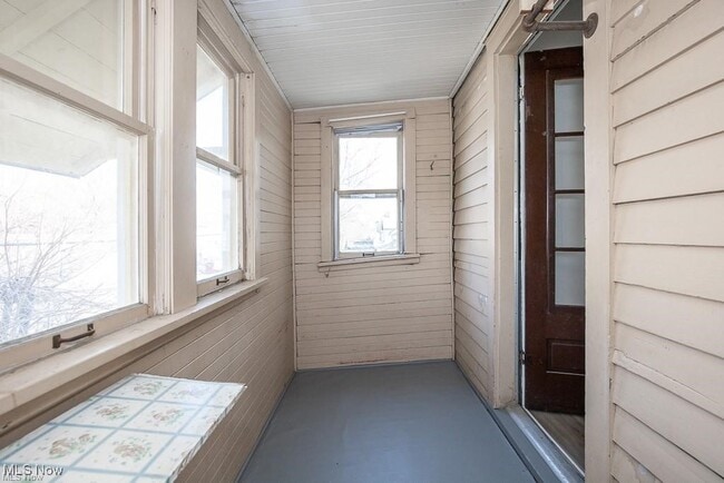 Building Photo - 3436 W 91st St