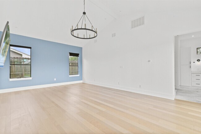 Building Photo - 2703 Tannehill Dr