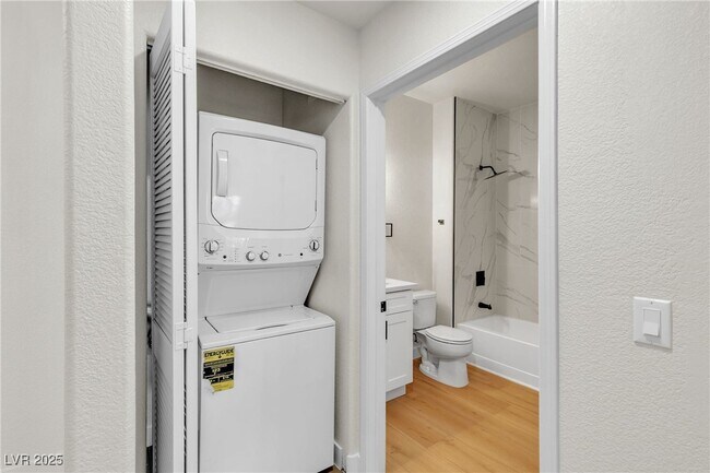 Building Photo - 3318 N Decatur Blvd