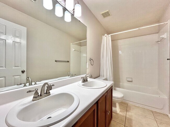 Building Photo - Beautiful 4-Bed Home with Open Floorplan, Game Room & Deck