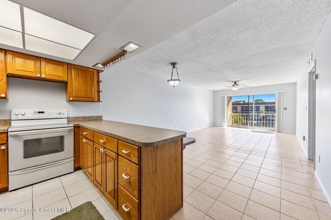 Building Photo - 2135 N Courtenay Pkwy