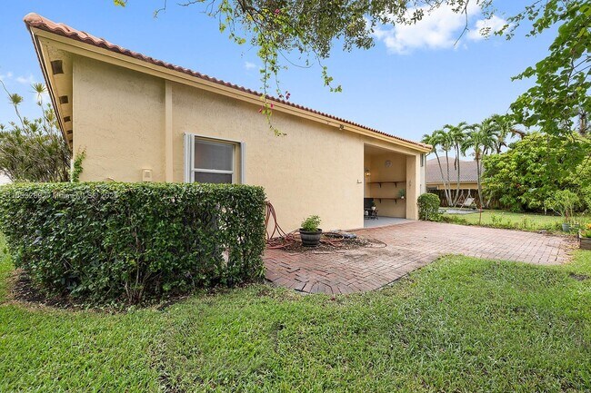Building Photo - 1941 NW 171st Ave