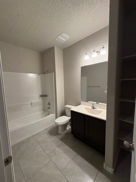 Building Photo - 1741 Nicho Ct NW