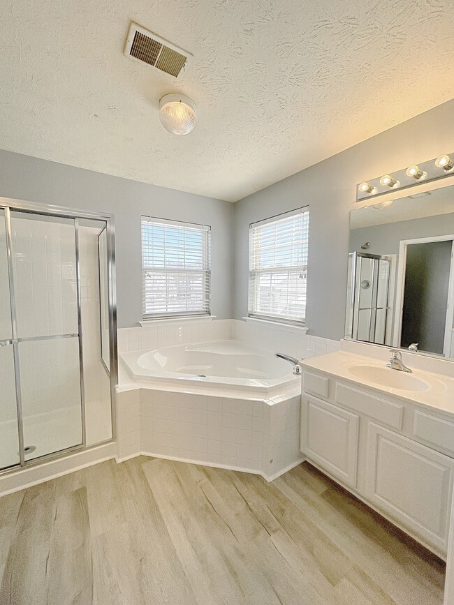 Building Photo - 2776 Bismark St