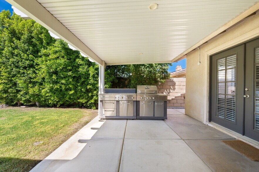 Building Photo - 79309 Paseo del Rey