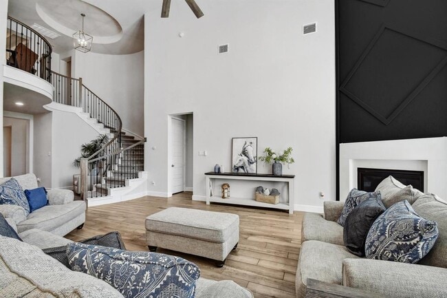 Building Photo - 3213 Little Willow