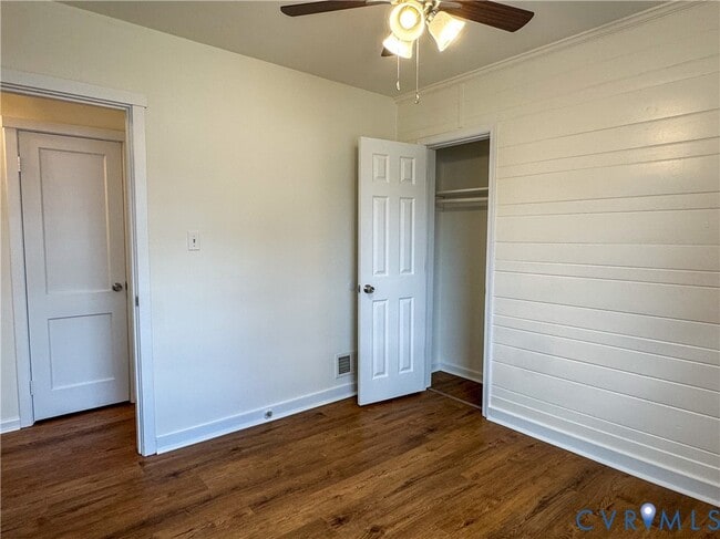 Building Photo - 3305 Luray St