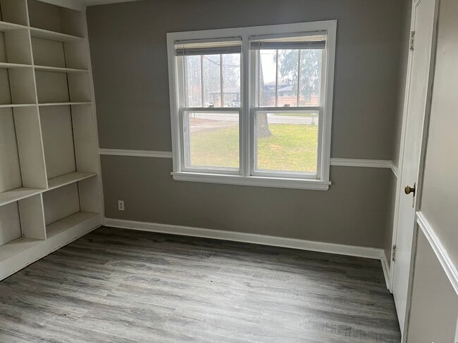Building Photo - 52113 Clover Trail