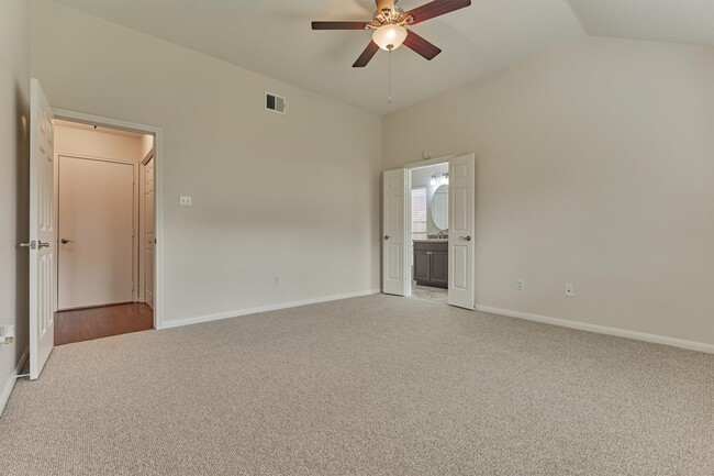 Building Photo - 31182 N Head Dr