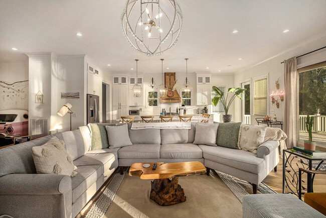 Building Photo - 133 McKelvey Pl