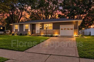 Building Photo - 6406 Faircrest Rd
