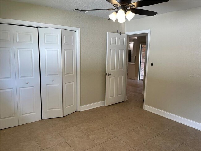 Building Photo - 26720 Hickory Loop