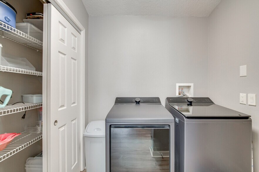 Building Photo - 2242 Braxton St