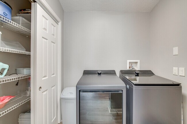 Building Photo - 2242 Braxton St