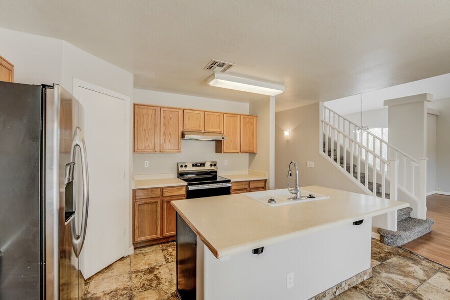 Building Photo - 16206 N 162nd Dr