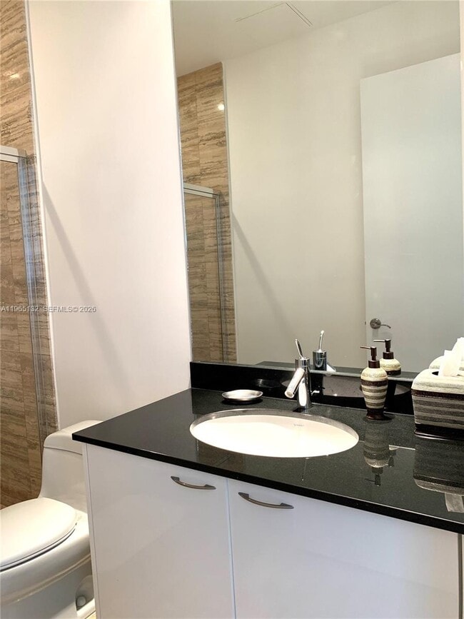 Building Photo - 16001 Collins Ave