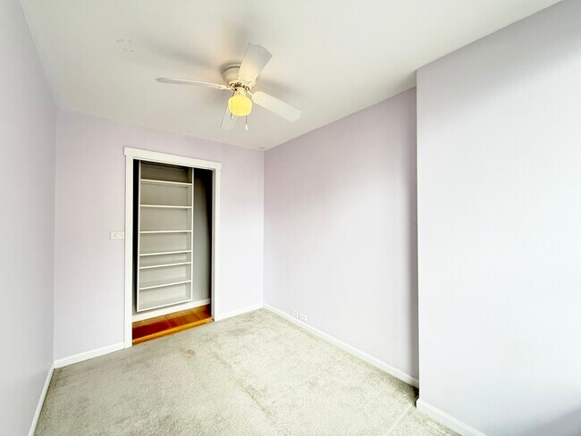 Building Photo - 3550 N Lake Shore Dr