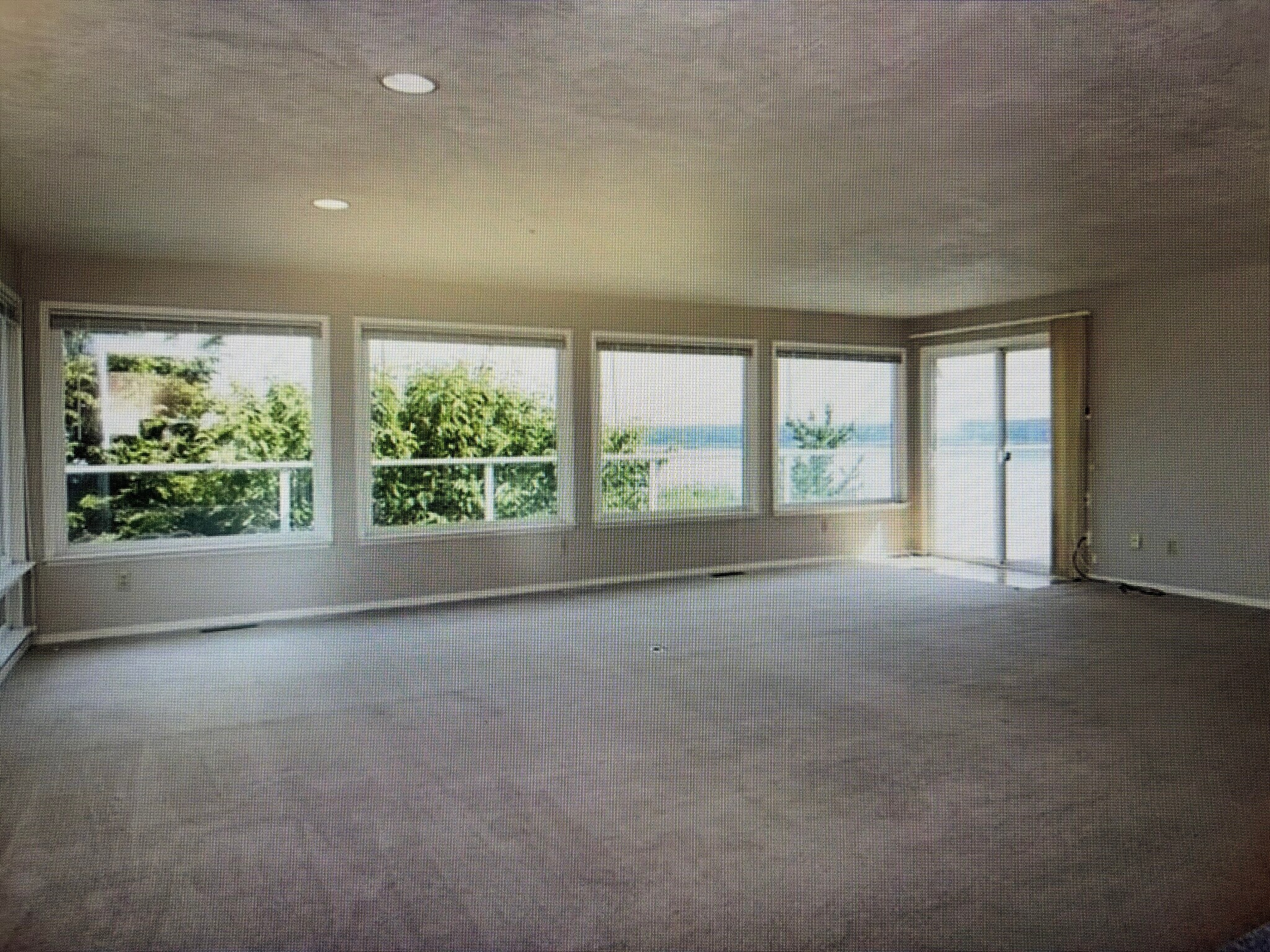 Building Photo - 5448 Marian Dr NE