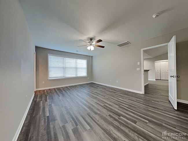 Building Photo - 11 James Jackson Dr