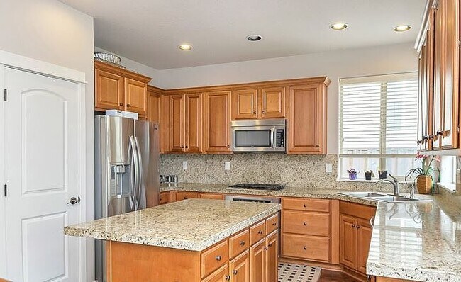 Building Photo - 132 NE 64th Terrace